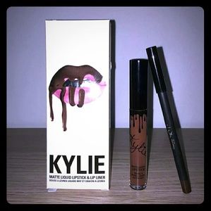 Kylie Cosmetics True Brown K Lip Kit