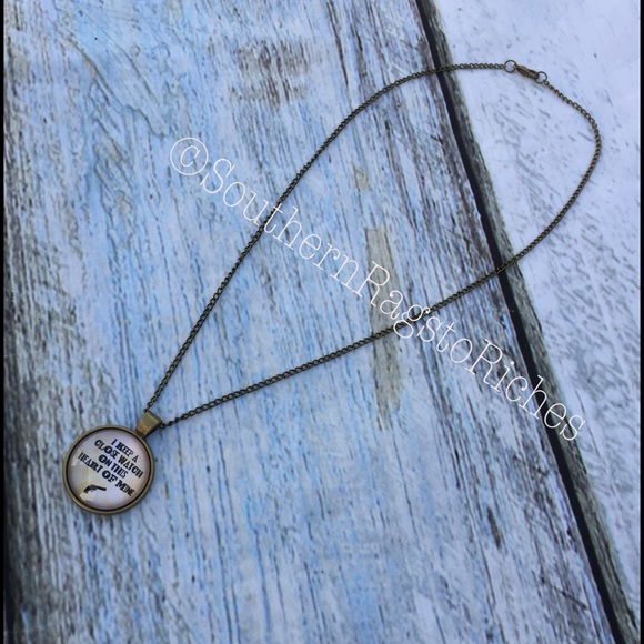 Johnny Cash Glass Close Heart of Mine Necklace - Picture 2 of 4