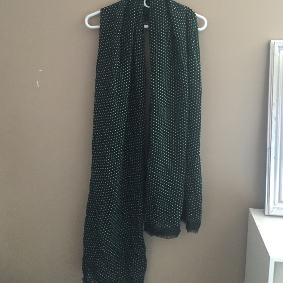 Green & White polka dot blanket scarf