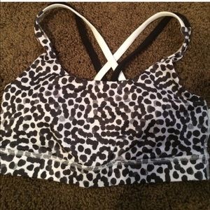 Lululemon energy bra size 6