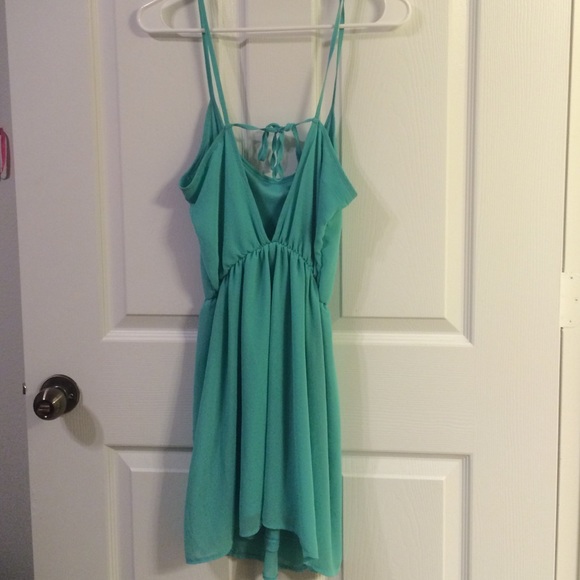 Cute dress! Size small - Picture 2 of 2