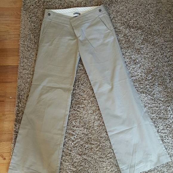 Gap khakis
