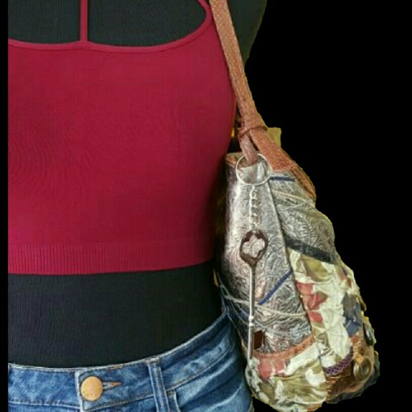 Oversized 'Key To My Heart' Keychain/Bag Charm - Picture 3 of 3