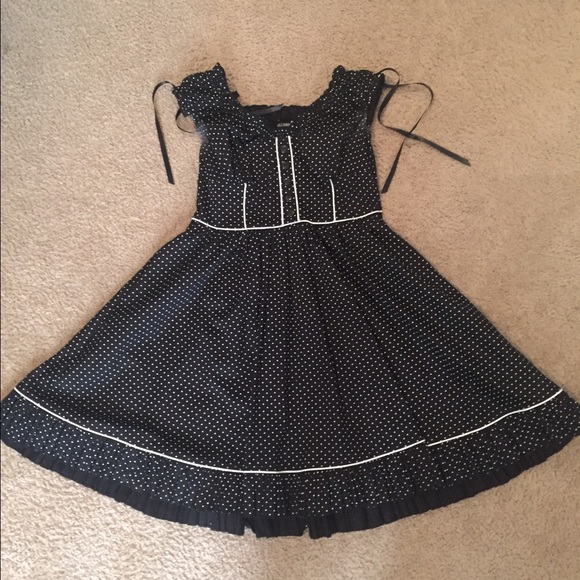 Black and White Polkadot Hell Bunny Pinup Dress