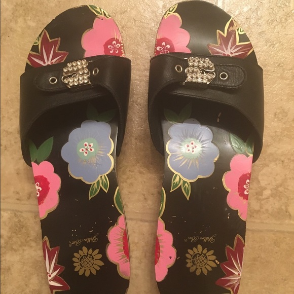 Yellow box Shoes - Scholls slippers