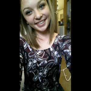 Meet your Posher, Danielle