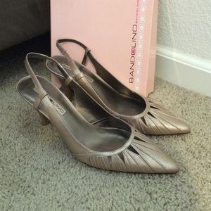 **NEW** Bandolino gold heels, 2 inches, size 8.5