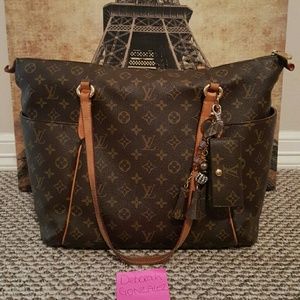 AUTHENTIC LOUIS VUITTON TOTALLY GM