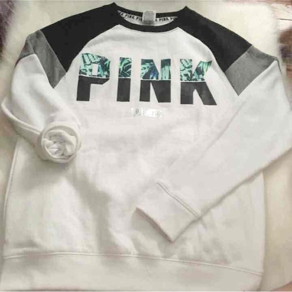 PINK Victoria's Secret Sweaters - XS Fern Colorblock Perfect Crew PINK Victoria's Secret Sweaters - XS Fern Colorblock Perfect Crew