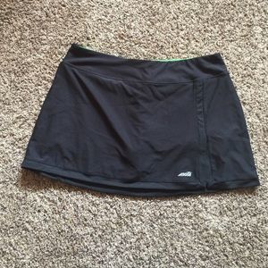 Avia Skort