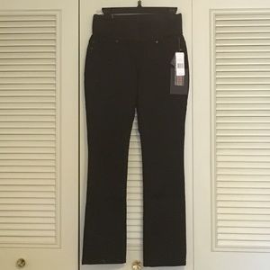 Size 4 petite Liverpool Jillian pull-on pants