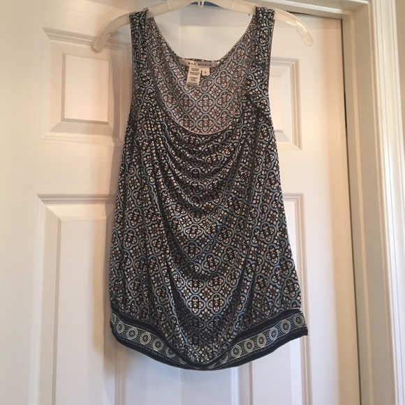 Max studio tank