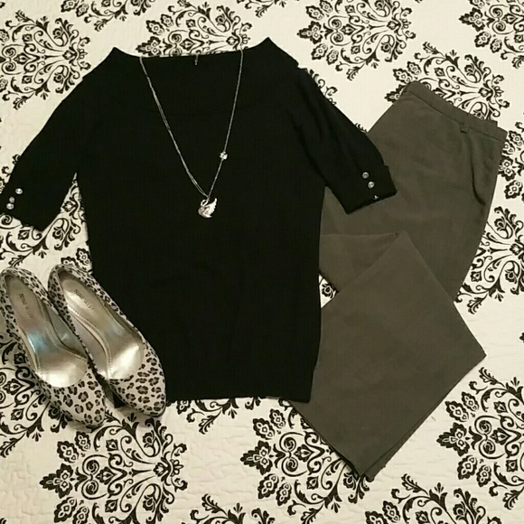 Black short sleeve sweater