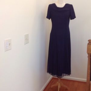 Navy cocktail chiffon dress for summer weddings