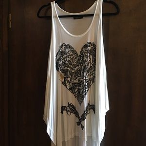 Lauren Moshi gun tee. Cold shoulder