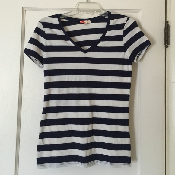v neck