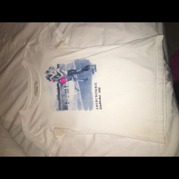 A&F tee