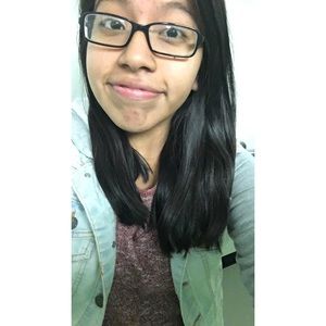 Meet your Posher, Yolanda