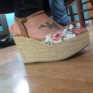 Xhilaration floral wedges!