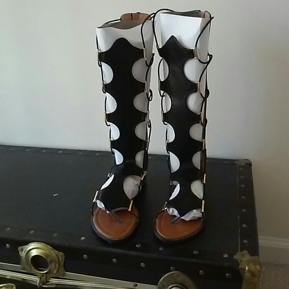 Zip up gladiator sandals