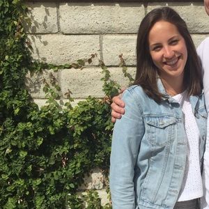 Meet your Posher, Emily