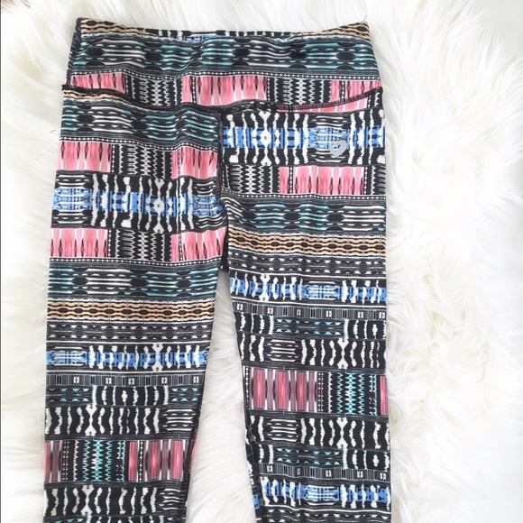 ✳️Pattern activewear with hidden waist pocket - Picture 2 of 4