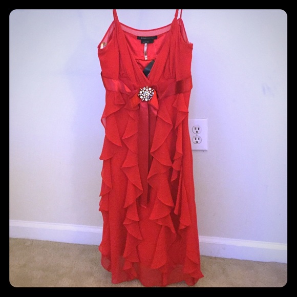 Fabulous brand new red ruffle BCBG dress - Picture 1 of 3