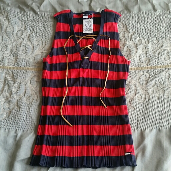Stretchable sleeveless shirt