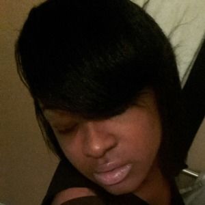 Meet your Posher, Denise