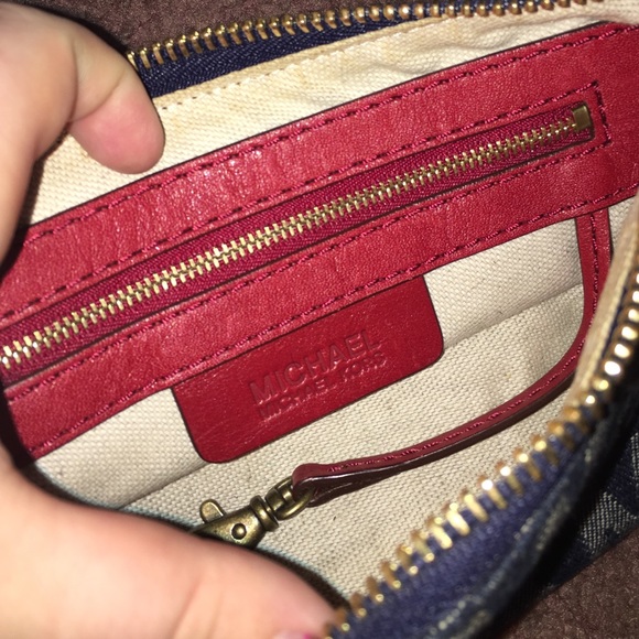 Michael Kors purse - Picture 2 of 2