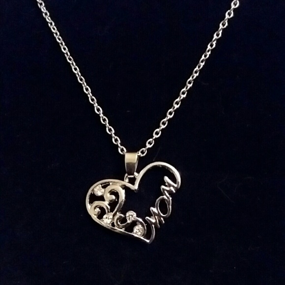 Heart shape mom necklace - Picture 3 of 4