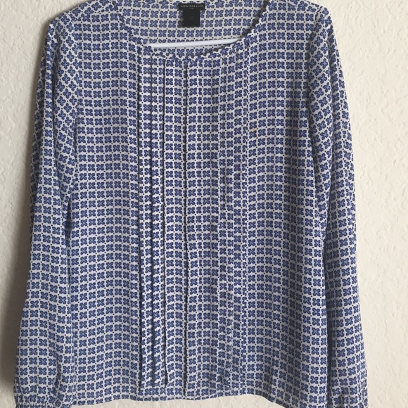 Ann Taylor Tops - Ann Taylor elegant blouse