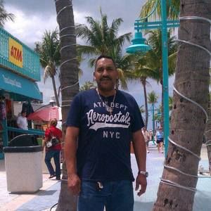 Meet your Posher, Julio