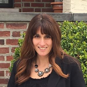 Meet your Posher, Gina