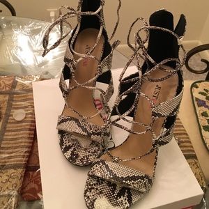 Snake skin print high heels