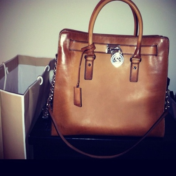 Michael Kors Handbags - Special edition Michael Kors Hamilton Tote