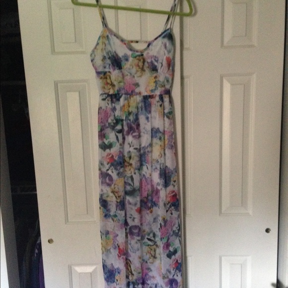 Flowy chiffon floral print maxi