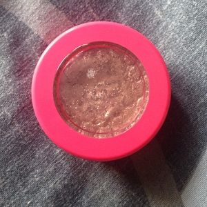 Colourpop LE Birthday Girl eyeshadow