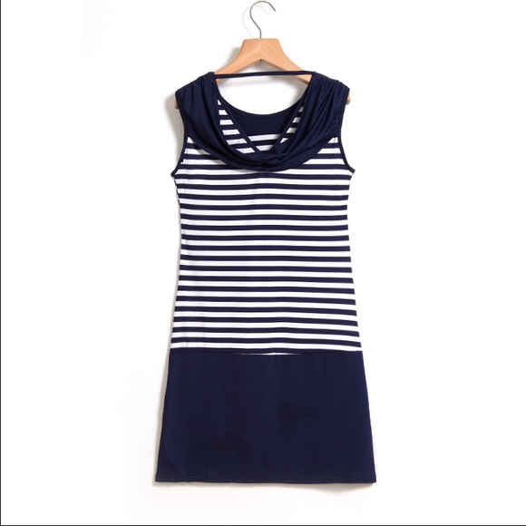 Beach Dress - Picture 3 of 4