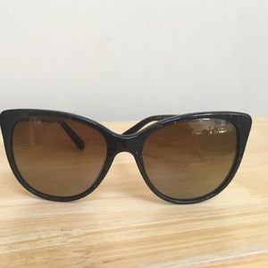 Dolce & Gabbaba sunglasses No scratches on glass