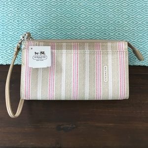 Coach khaki/pink wristlet
