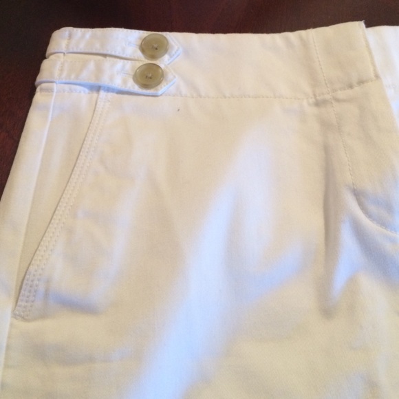 J. Crew Dresses & Skirts - J. Crew white stretch mini skirt