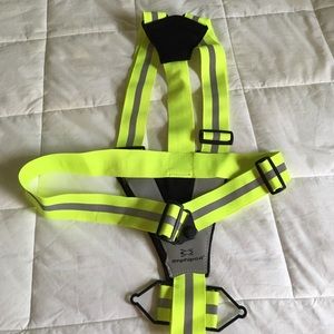 Amphipod Reflective vest harness