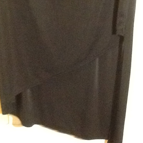 Black Blouse w/Asymmetrical Hem - Picture 3 of 4