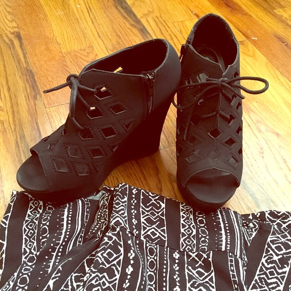 Shoes - Black Cut Out Peep Toe Wedges