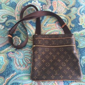 Louis Vuitton cross body bag