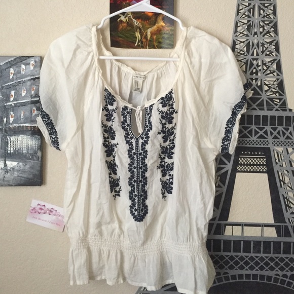 Short sleeve top