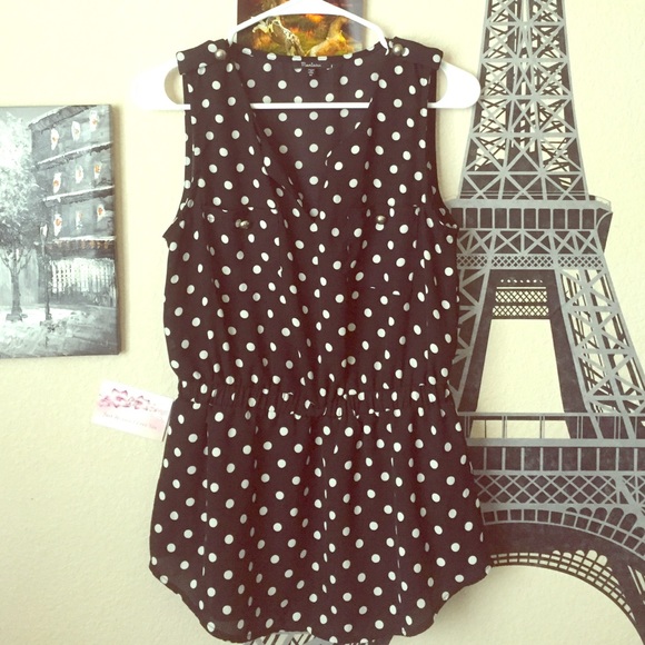 Sleeveless top