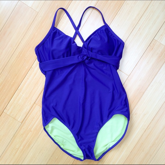 Athleta Other - ATHLETA one piece bathing suit, sz 38B/C.