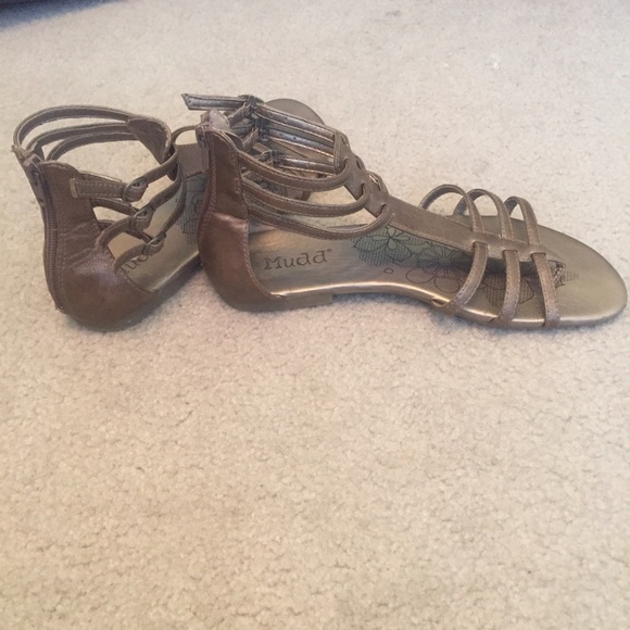 Gold/Pewter Mudd Gladiator Sandals